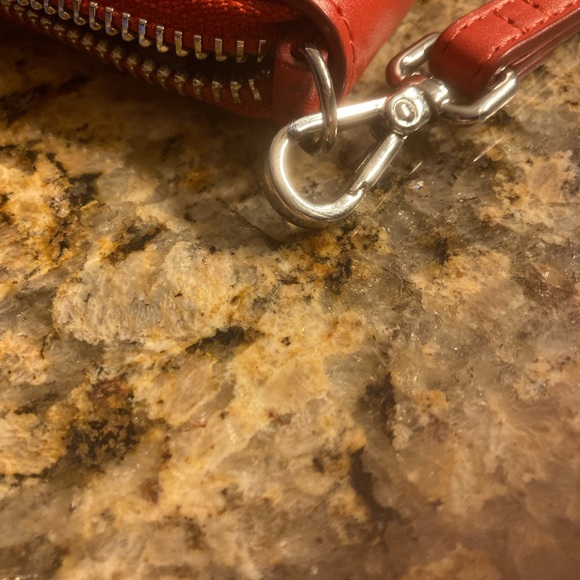 Clutch/wallet/wristlet - Picture 4 of 8